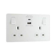 13a 2 Gang Plastic Switched Socket With 1x USB-QC A 27W 1 x USB-PD C 30W
