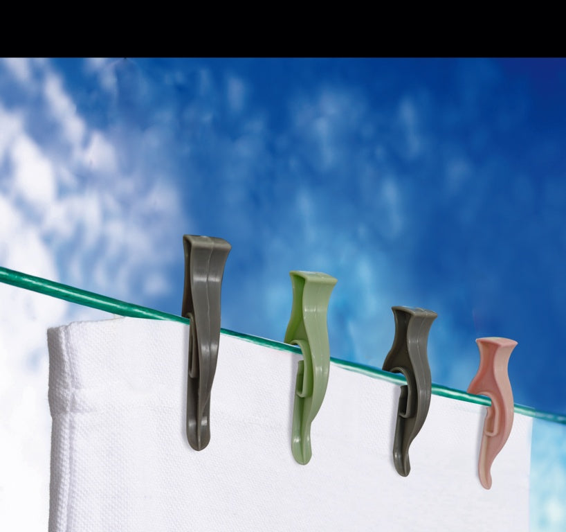 Plastic Clothes Pegs