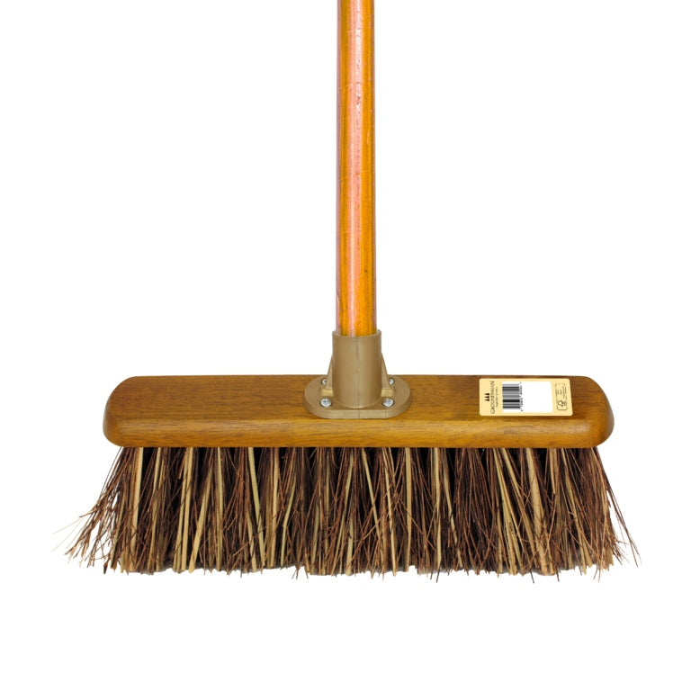 Bassine & Cane Broom