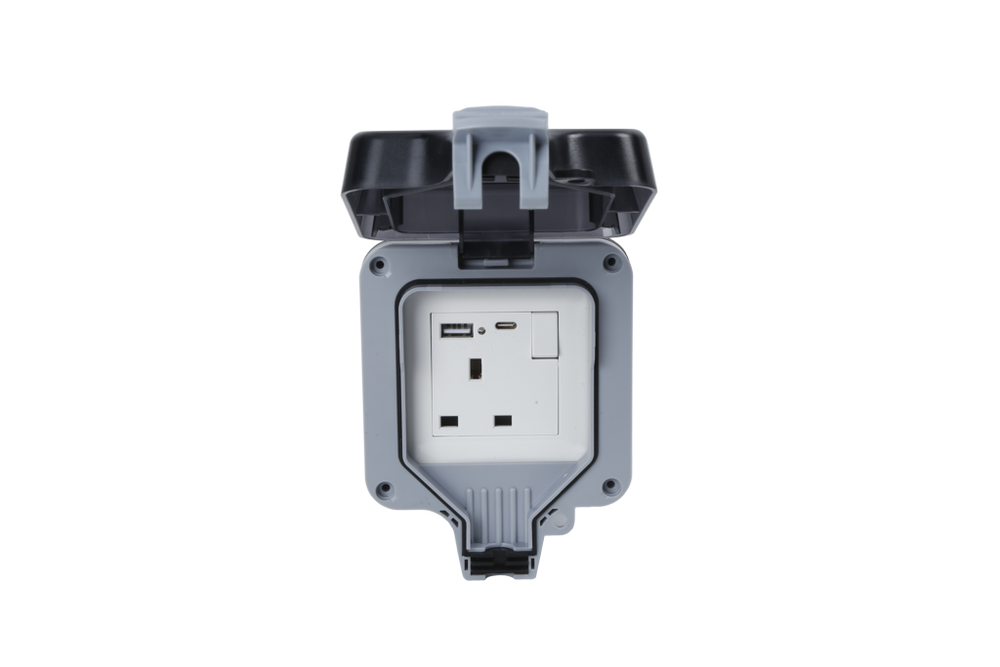 Single Outdoor Weatherproof Switched 1 Gang Socket With USB-A & USB-C